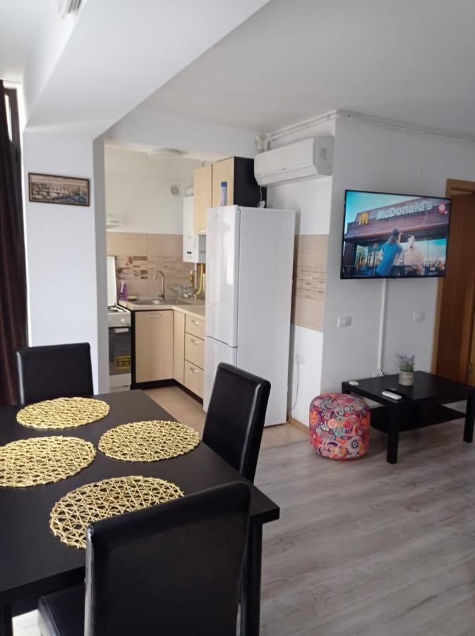 Năvodari Apartament Lulu Mamaia Nord, 3 Minute De Plaja מראה חיצוני תמונה
